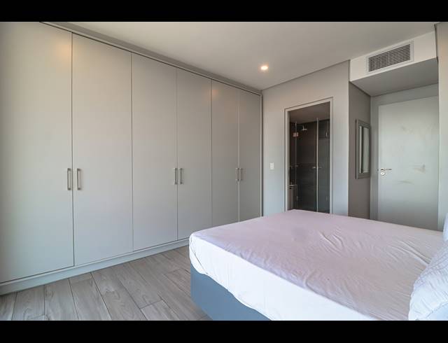 1 BEDROOM APARTMENT FOR SALE IN UMHLANGA RIDGE